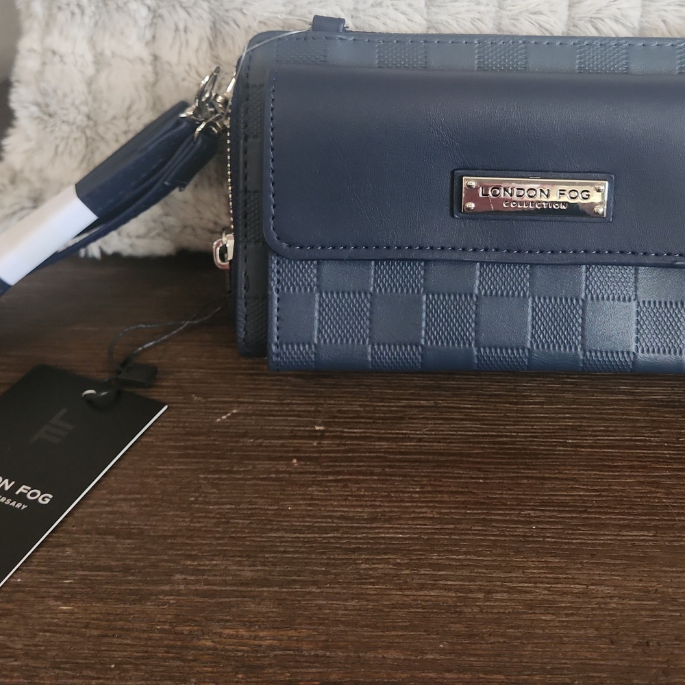 London Fog Blue Crocodile Embossed Wallet